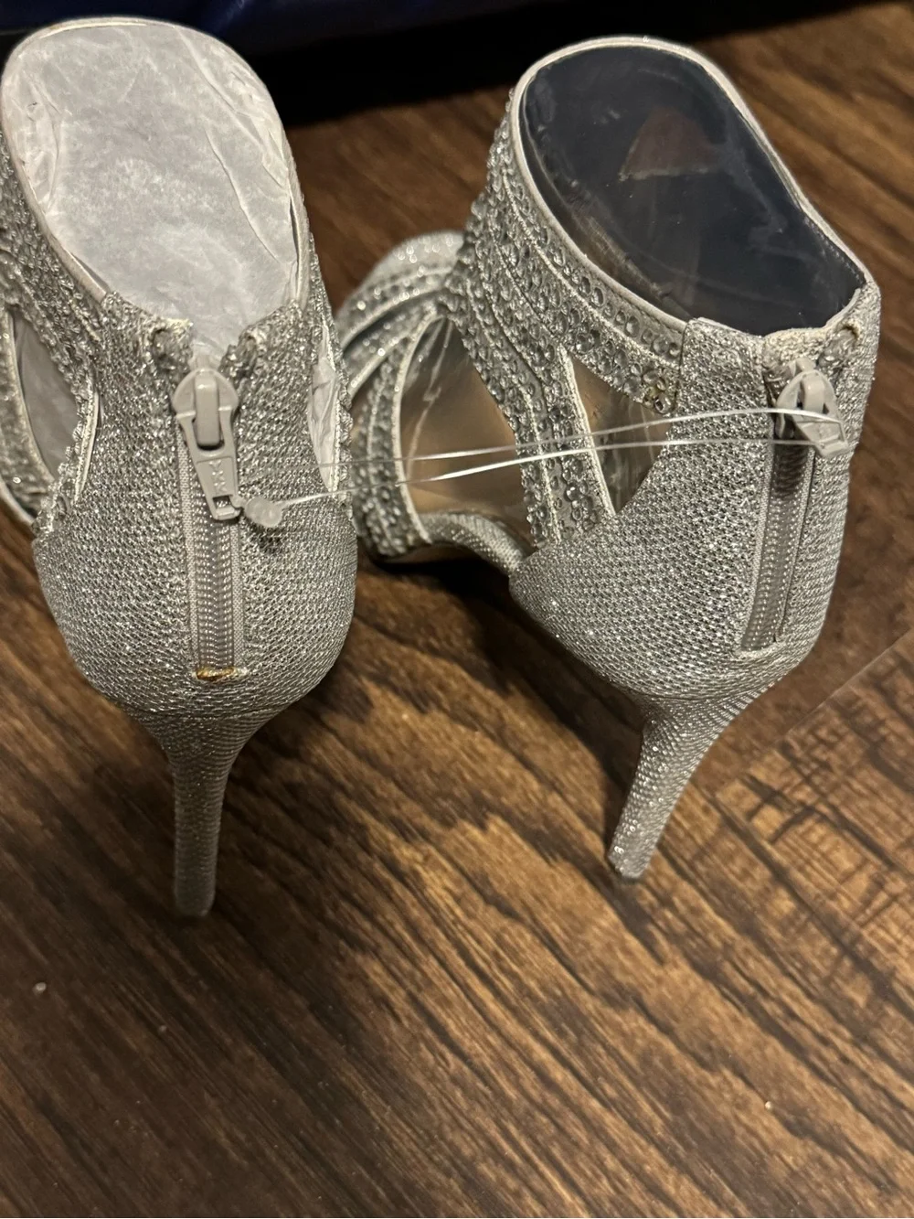 Gianni Bini Sianna Jewel Embellished Silver Bling Dress Shoe. New without box.
